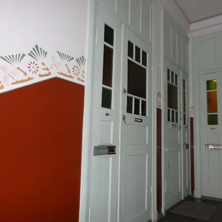 Luxhousing With View