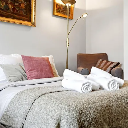 Luxhousing With View *