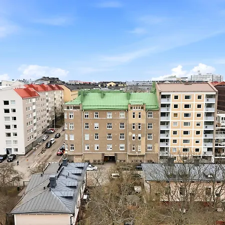 Luxhousing With View