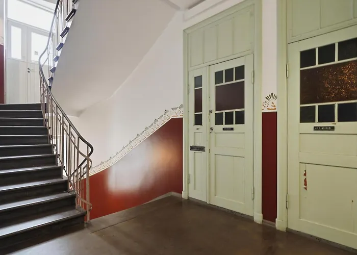 Luxhousing With View Apartment