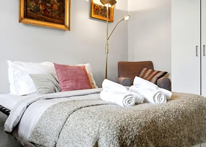 Luxhousing With View *