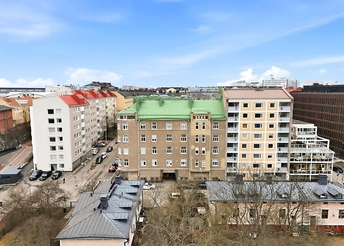 Luxhousing With View