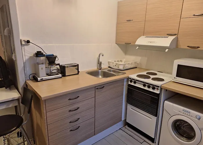 Luxhousing With View *